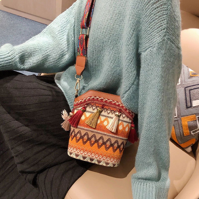 ✨2026 New Handmade Fringed Bucket Bag