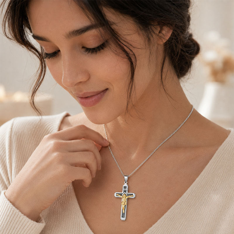 ✝️ Vintage Cross Pendant Necklace