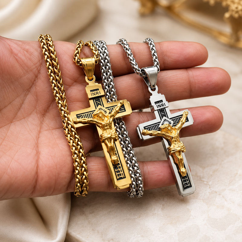 ✝️ Vintage Cross Pendant Necklace